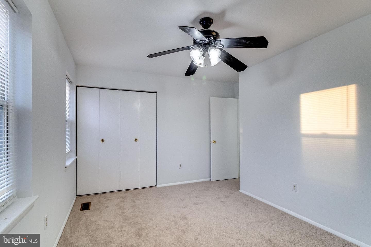 783 Seawall Road photo 11