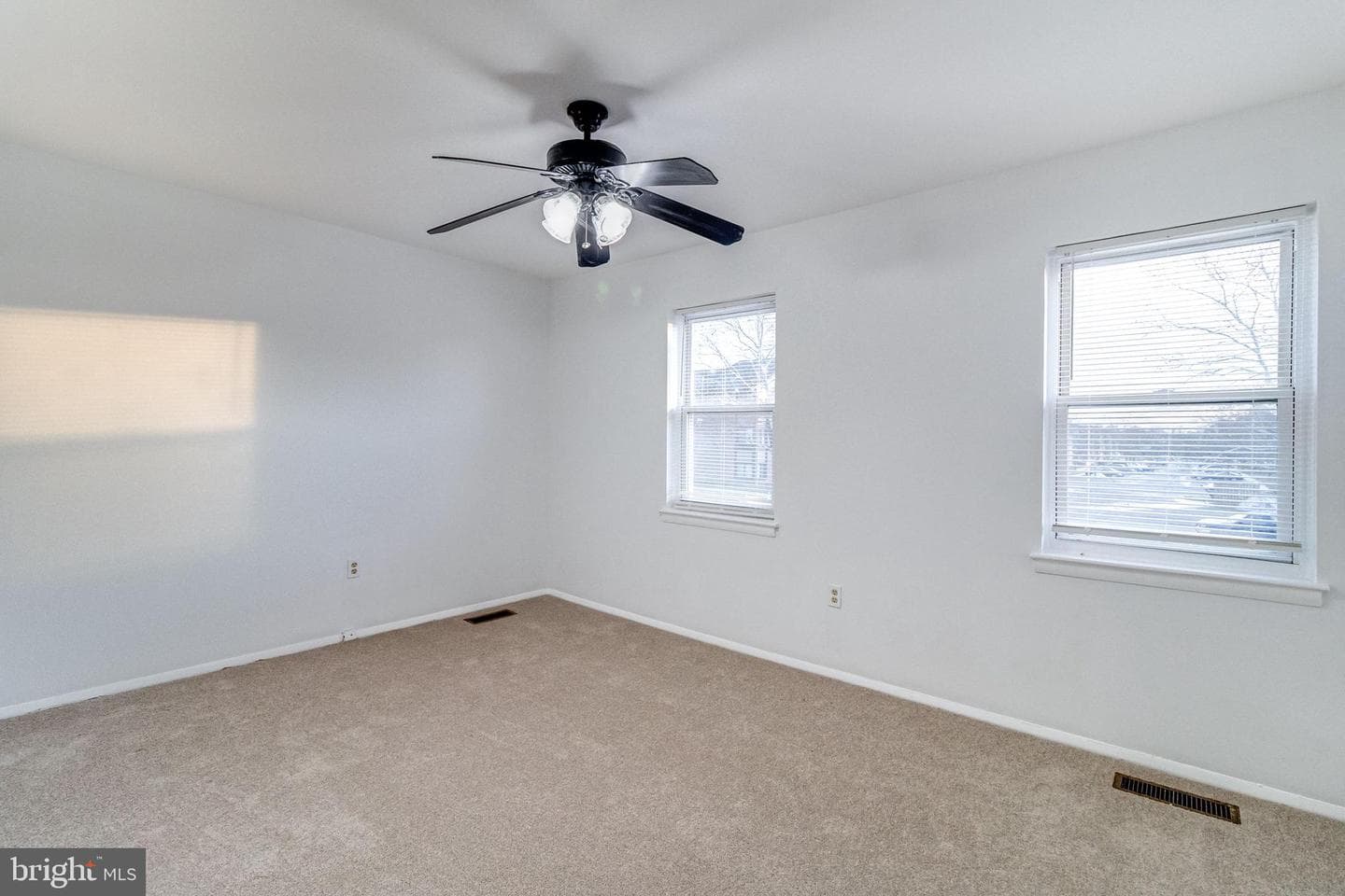 783 Seawall Road photo 13