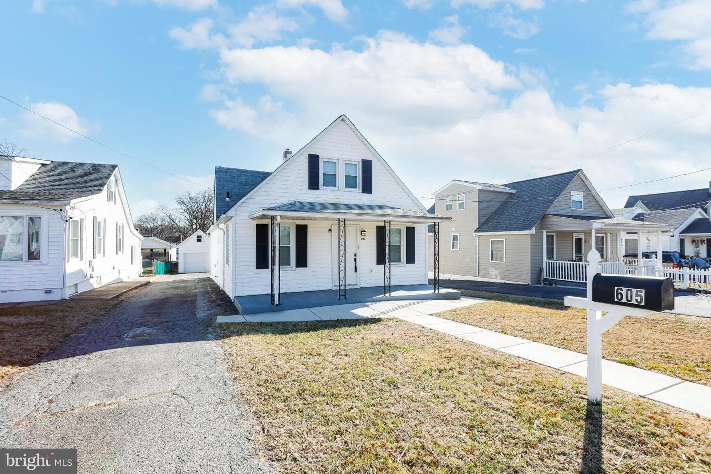 605 Mace Avenue photo 2