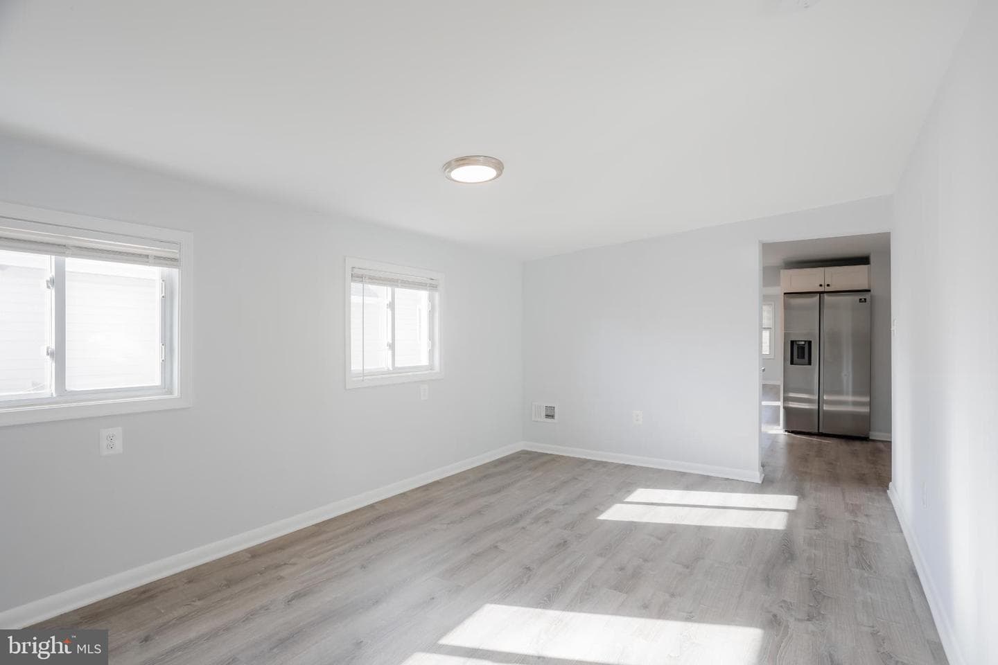 605 Mace Avenue photo 4