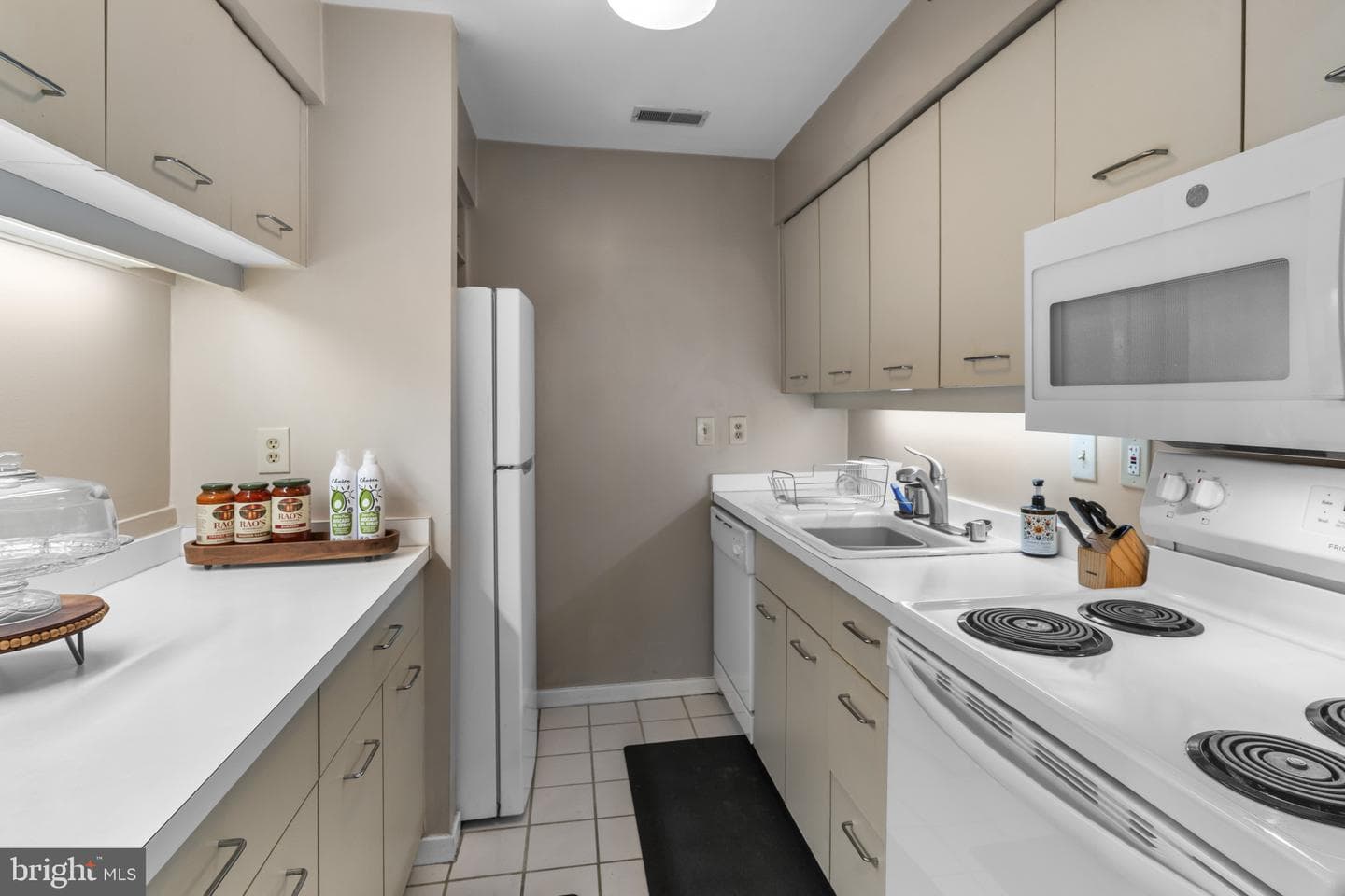 69 Greenwich Place #69 photo 13