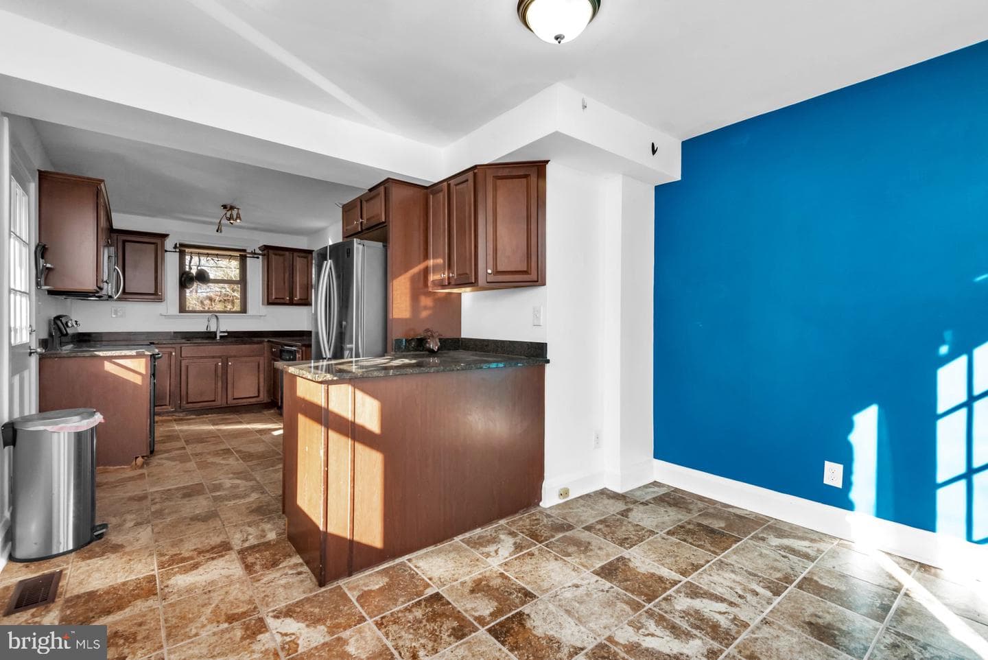 5701 Old Court photo 16