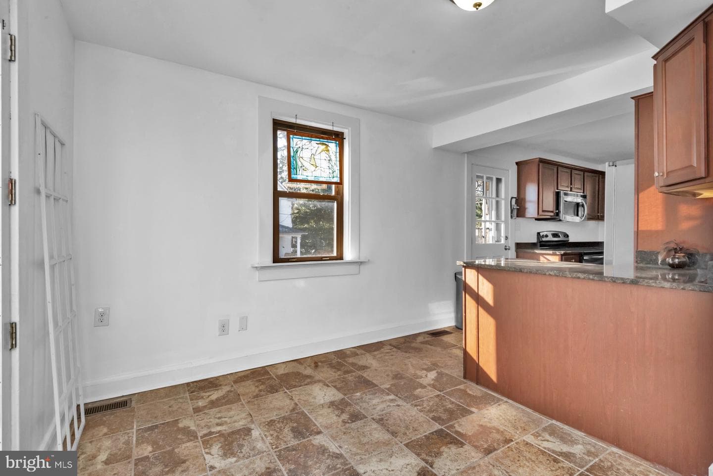 5701 Old Court photo 17