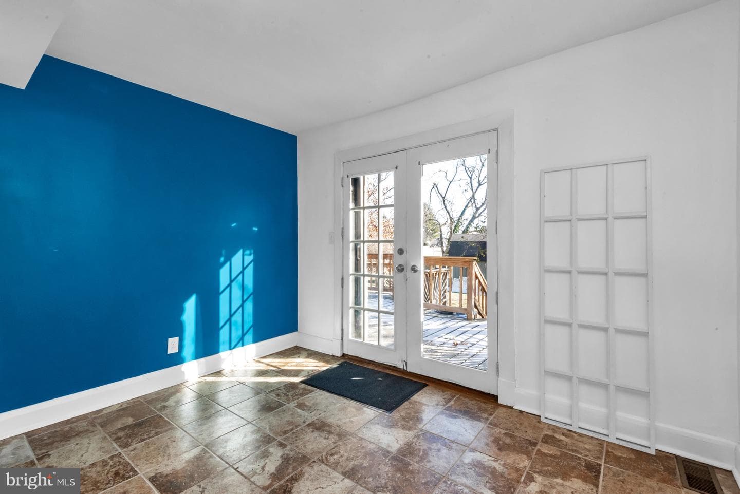 5701 Old Court photo 18