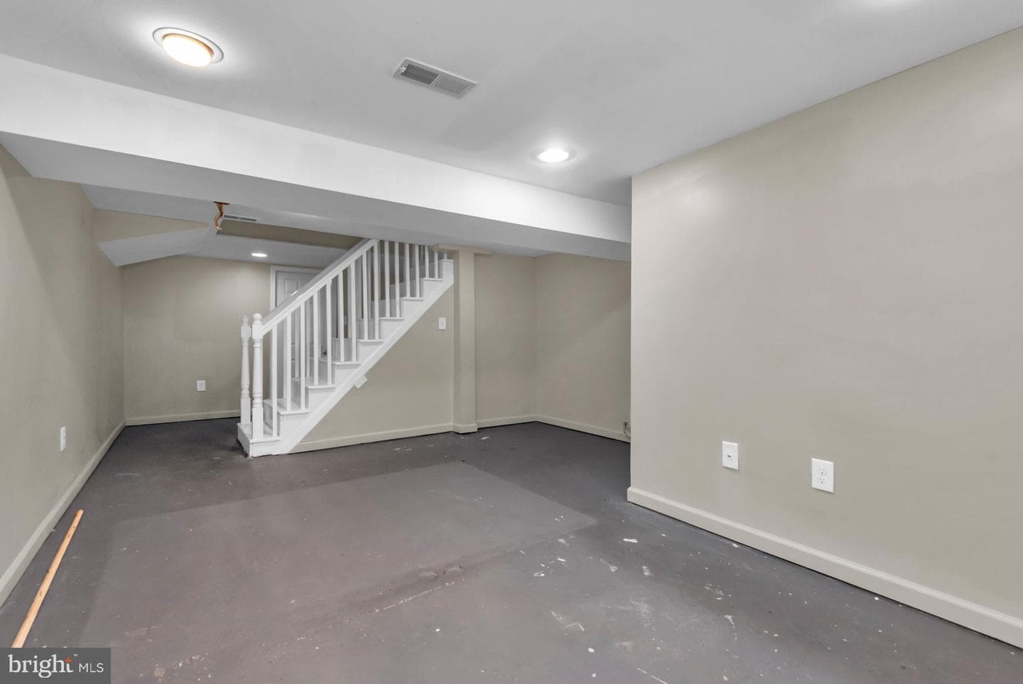 5701 Old Court photo 33