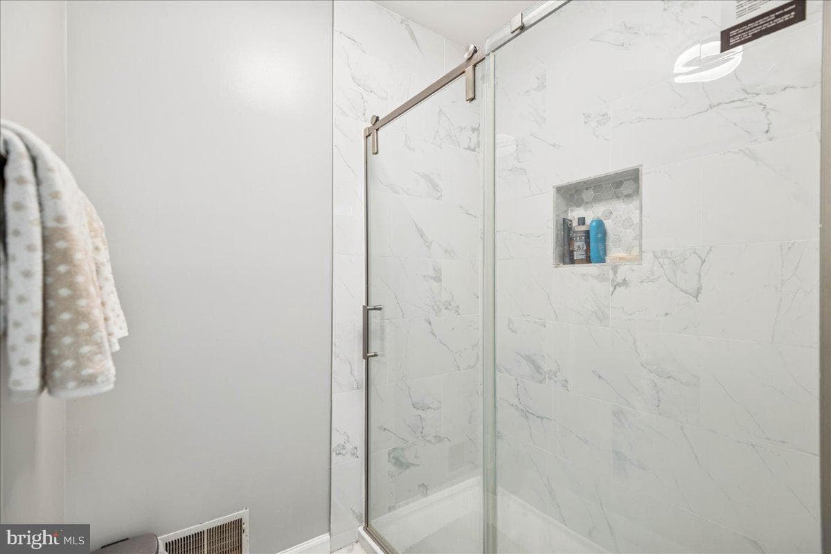 7536 Maury Road photo 22