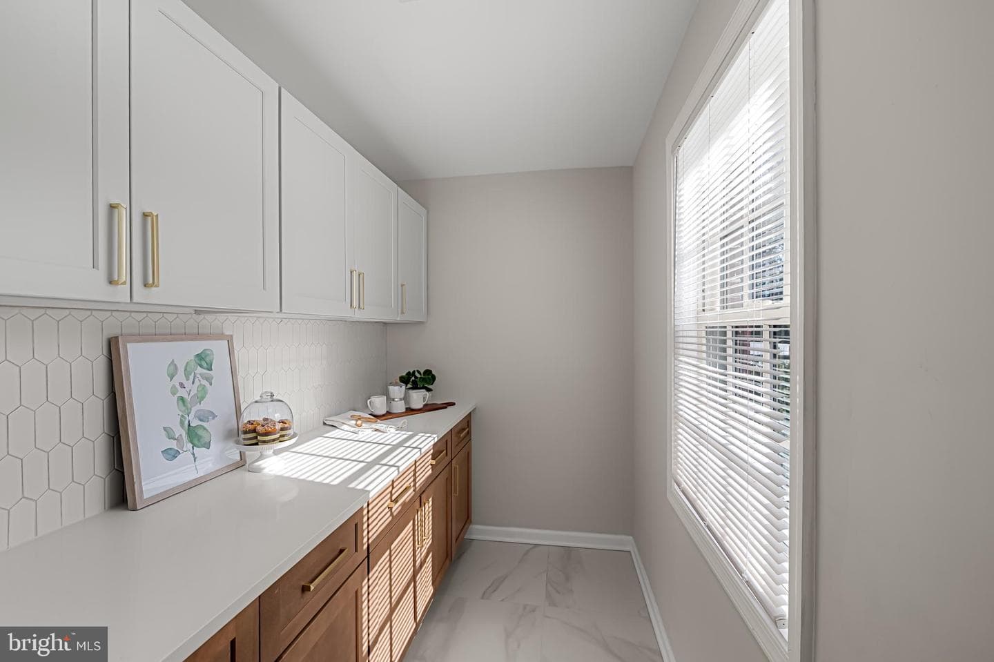517 Worcester Road photo 16