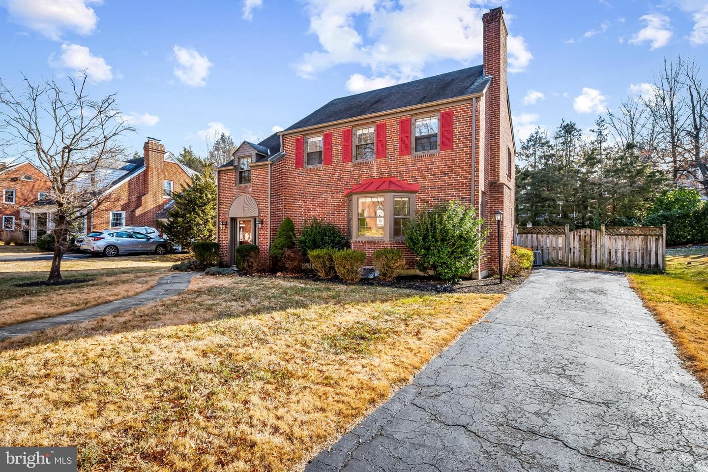 517 Worcester Road photo 42
