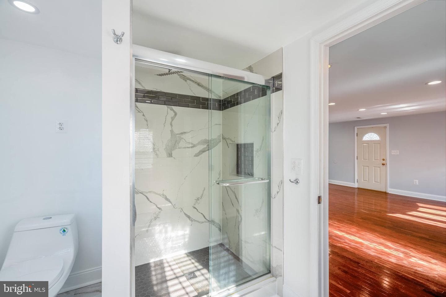 104 Ridge Avenue photo 17