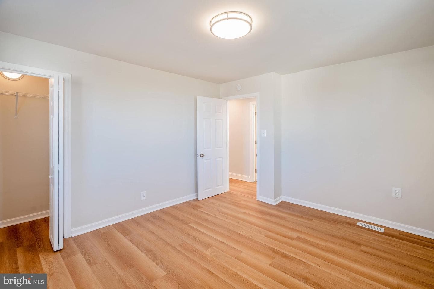 104 Ridge Avenue photo 28