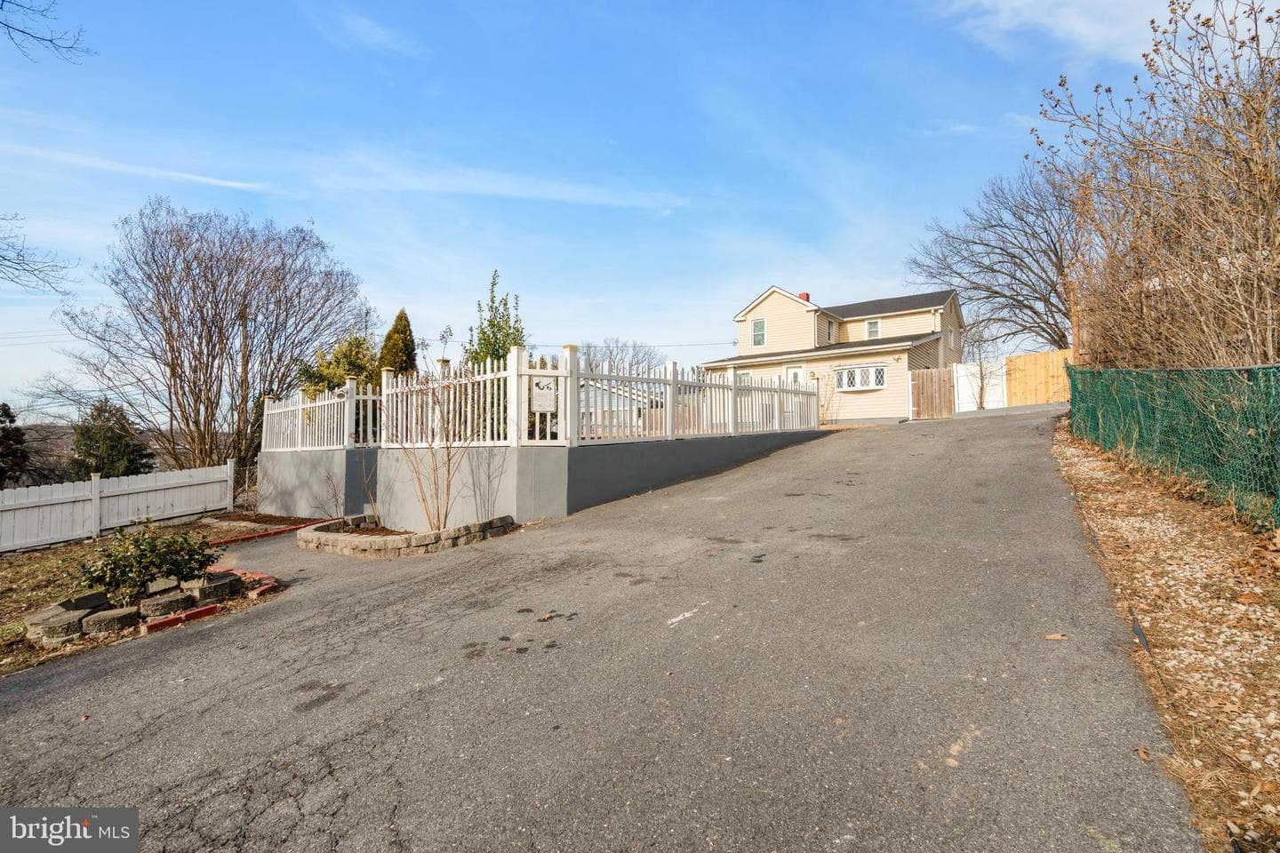 104 Ridge Avenue photo 38