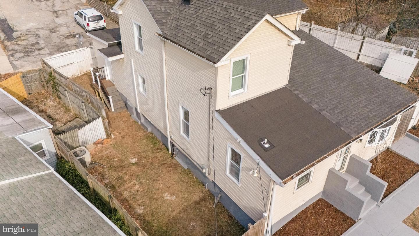 104 Ridge Avenue photo 43