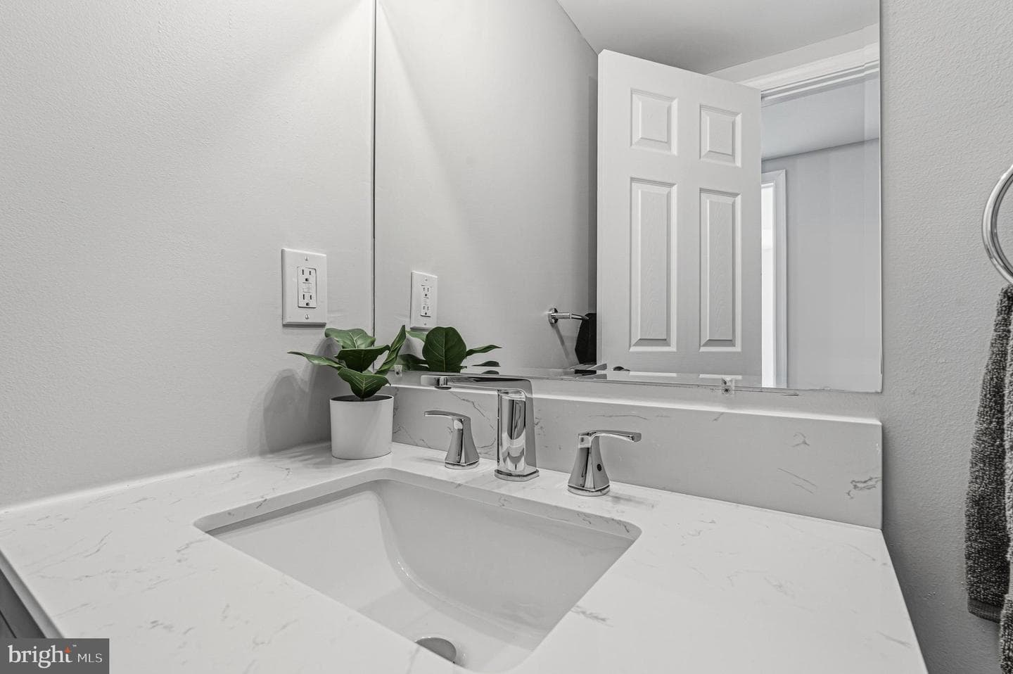 10607 Vincent Farm Lane photo 35