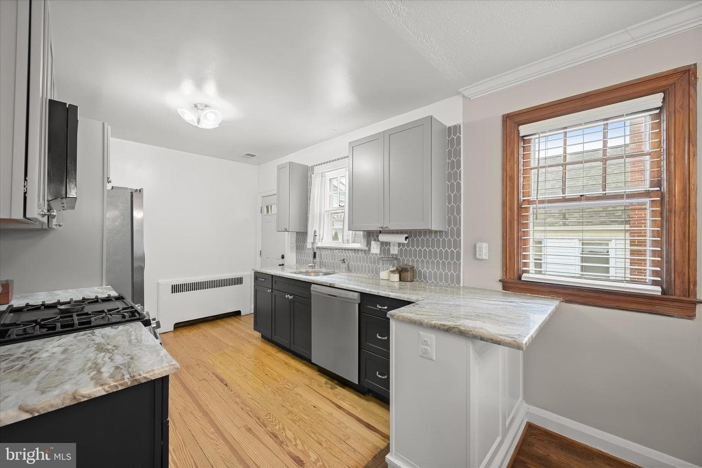 5521 Willys Avenue photo 14
