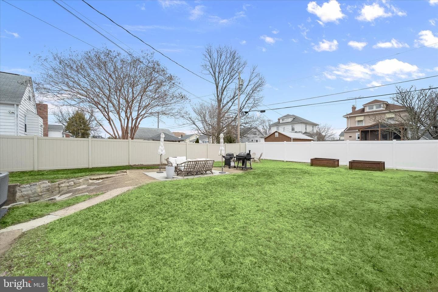 5521 Willys Avenue photo 36