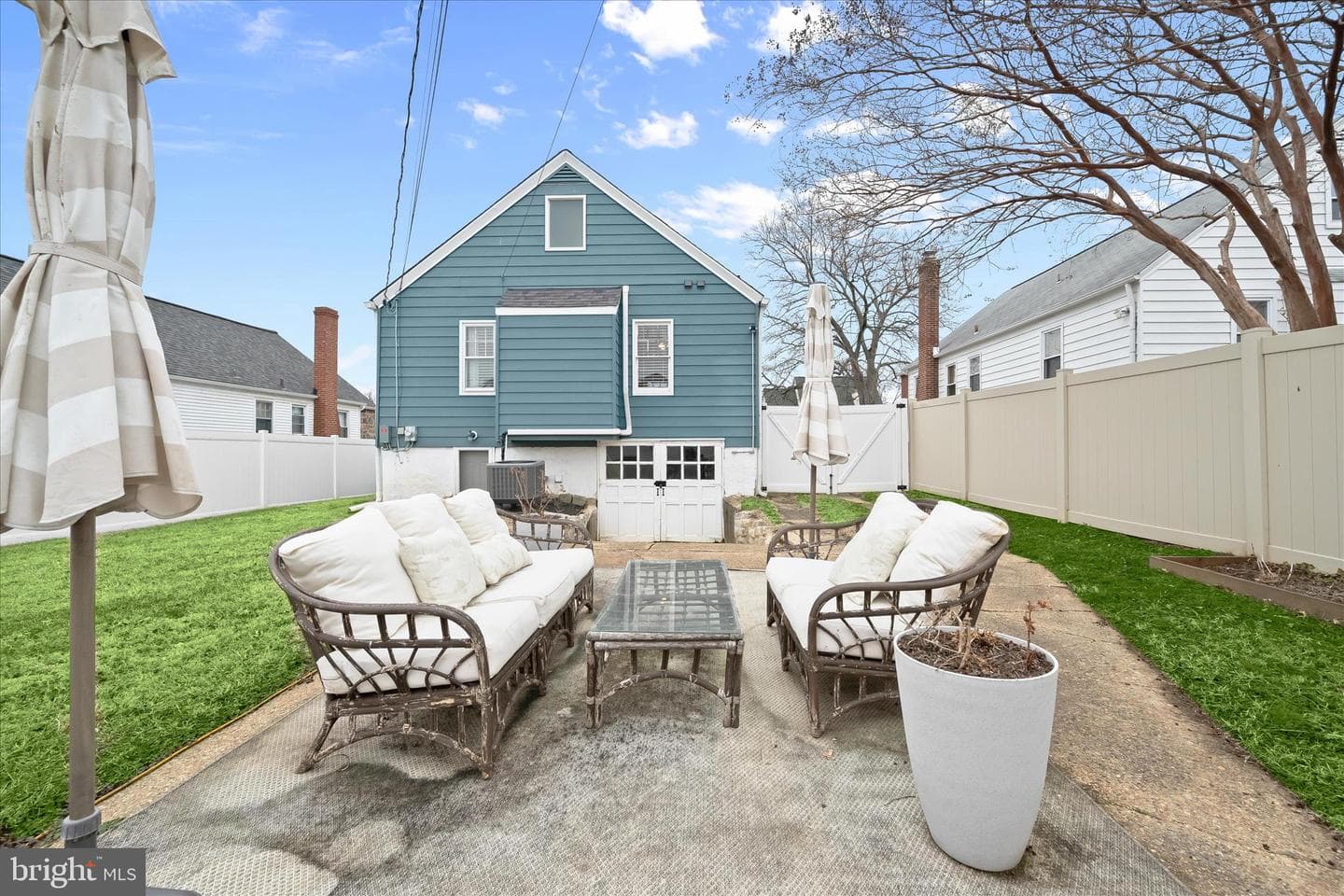 5521 Willys Avenue photo 37