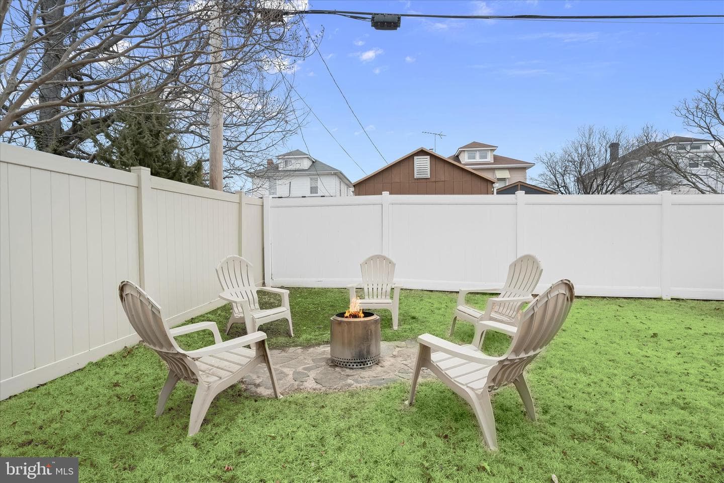 5521 Willys Avenue photo 39