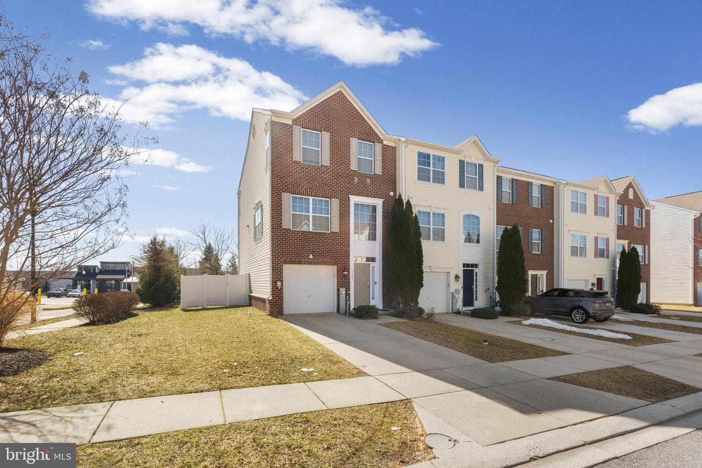 9301 Silver Charm Drive photo 2