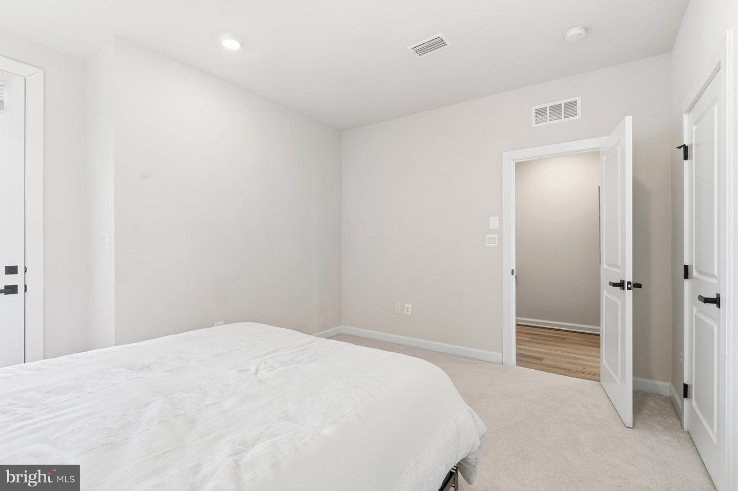 241 Hickory Hollow Court photo 8
