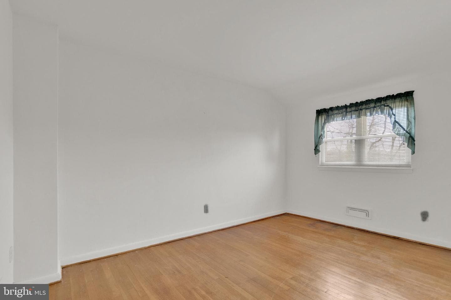 7723 Charlesmont Road photo 17
