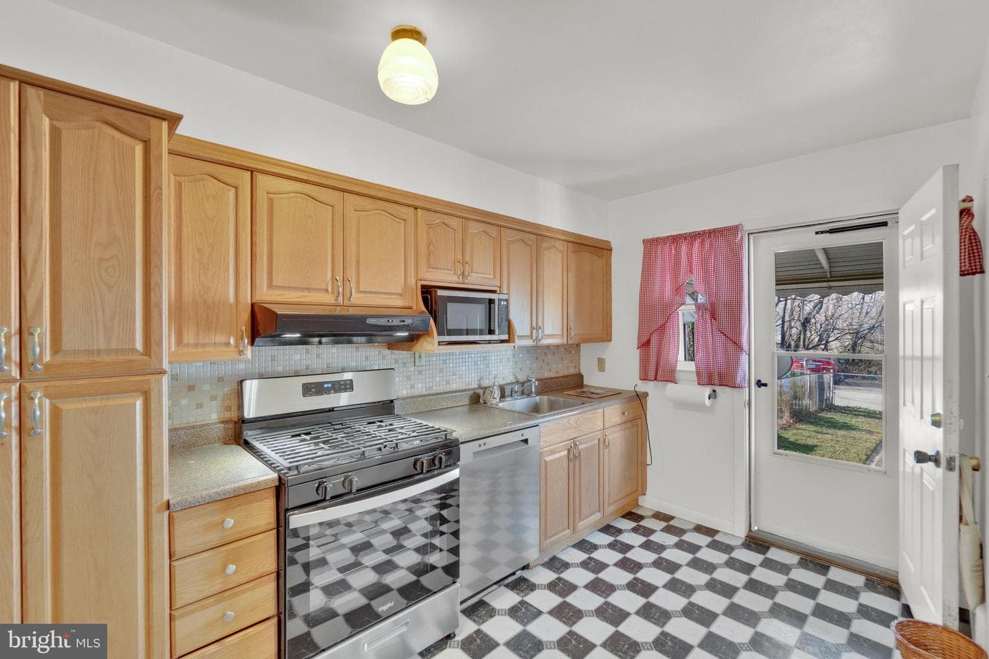 7723 Charlesmont Road photo 9
