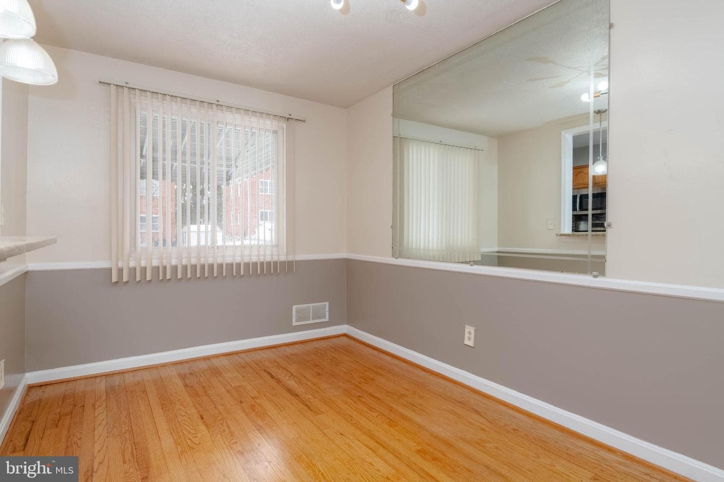 5413 Channing Road photo 11
