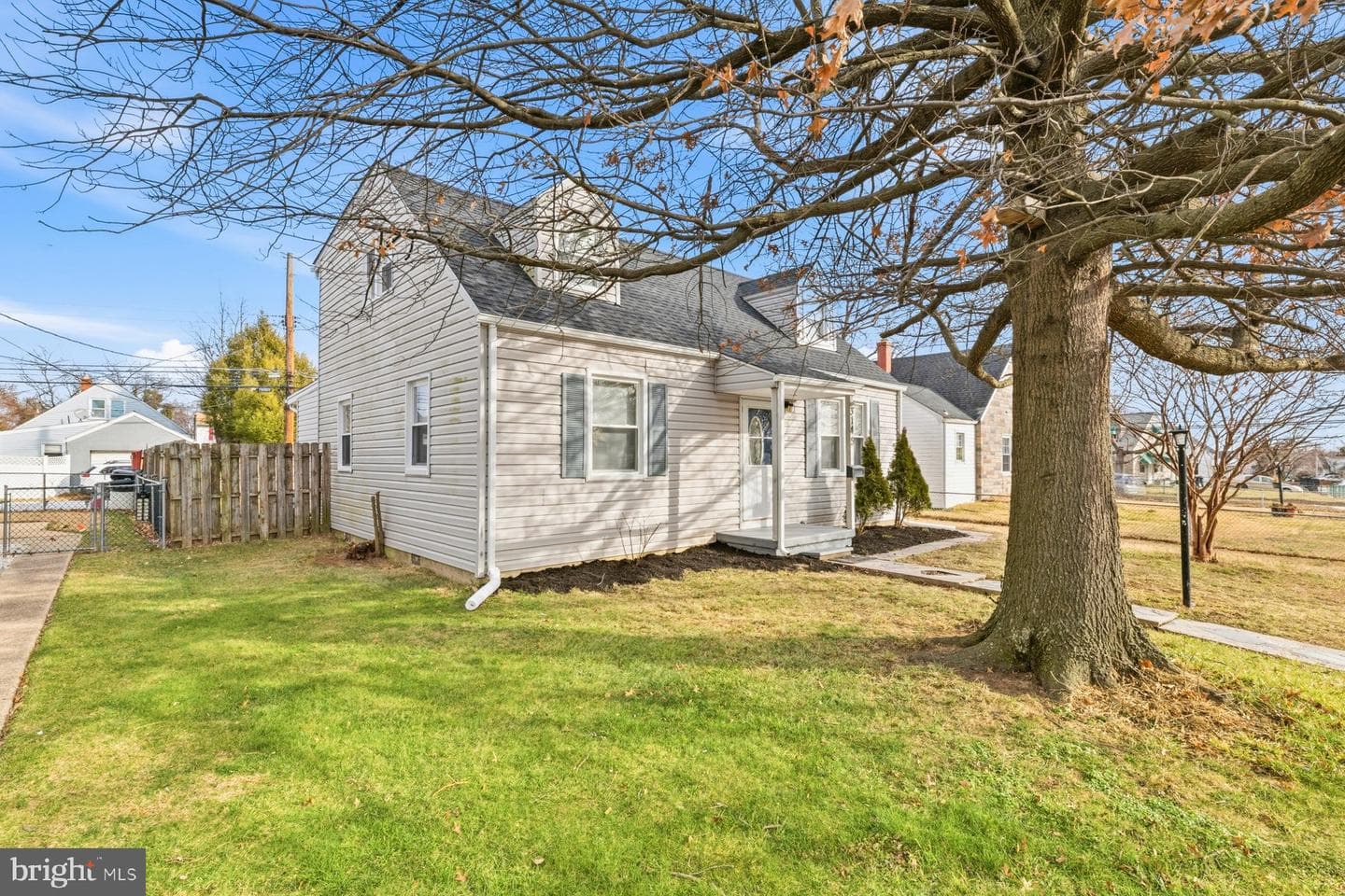 3145 Yorkway photo 25