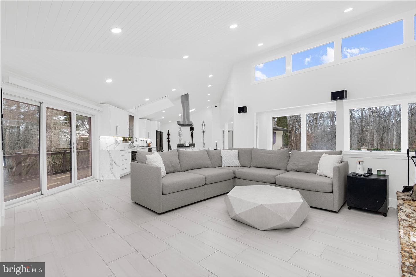 2308 Caves Road photo 9