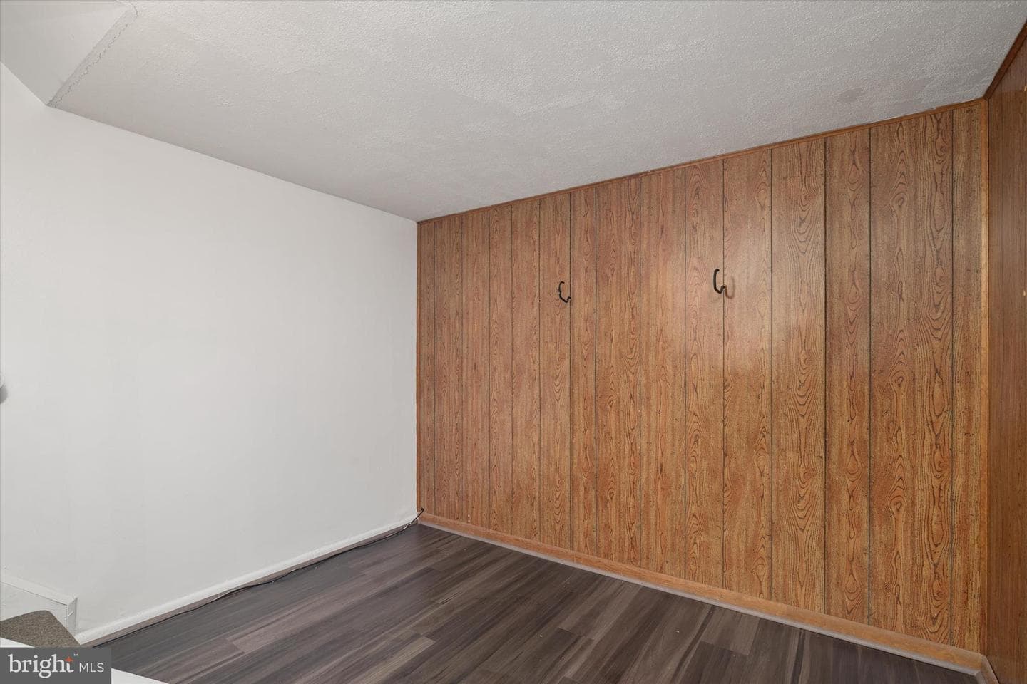 5657 Chelwynd Road photo 22