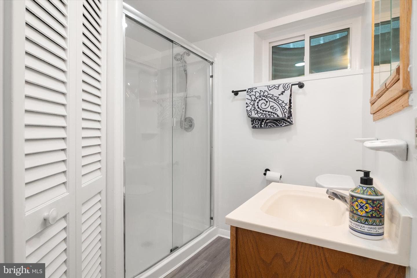 5657 Chelwynd Road photo 23
