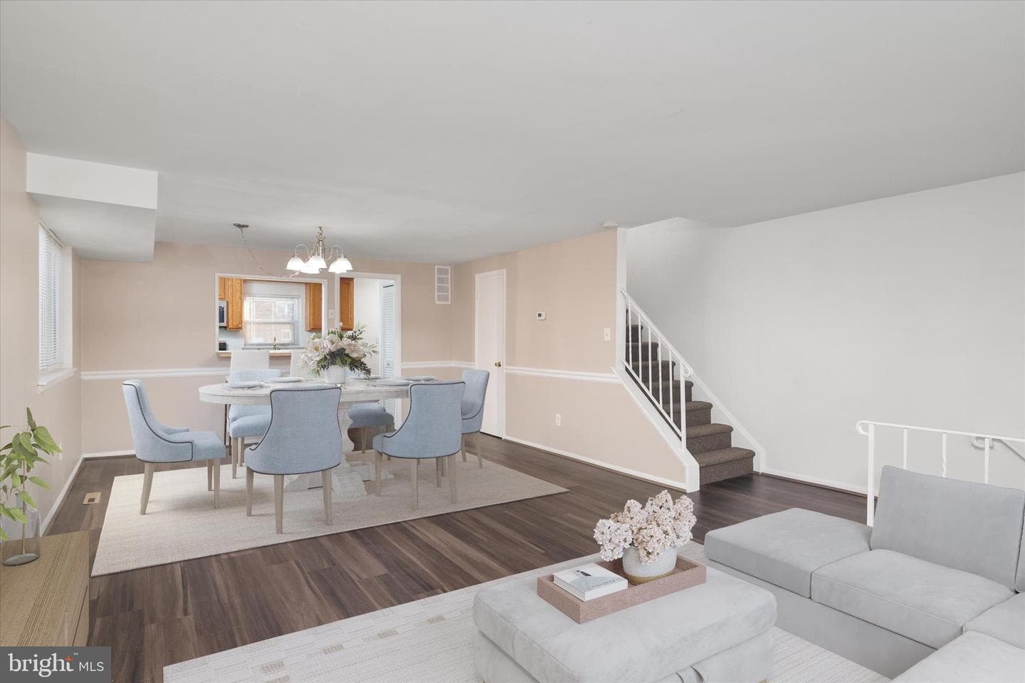 5657 Chelwynd Road photo 7