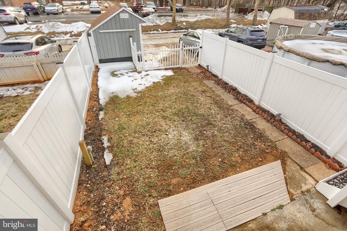 762 Seawall photo 29