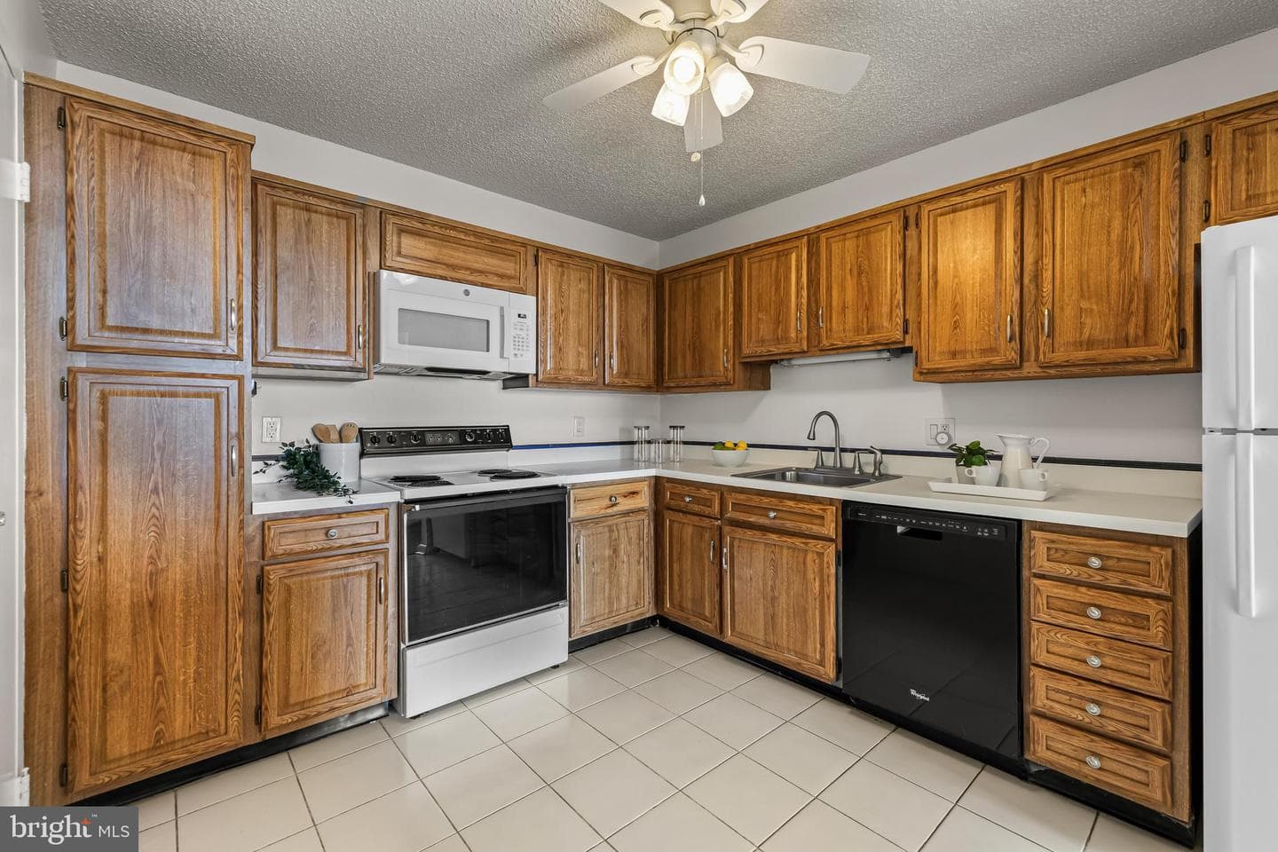 205 E Joppa Road #1103 photo 19
