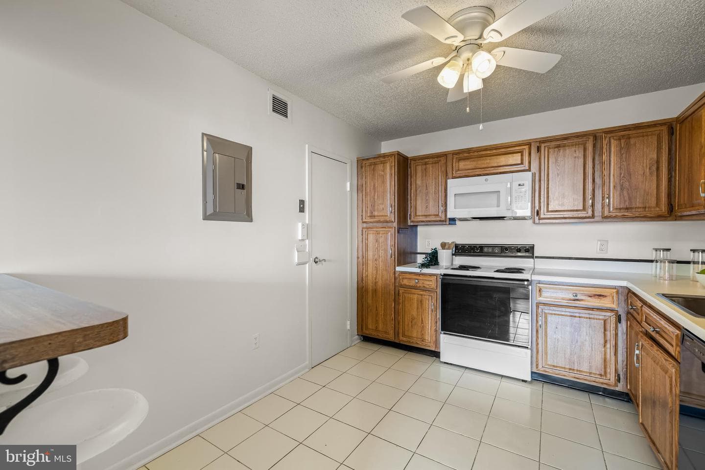 205 E Joppa Road #1103 photo 20