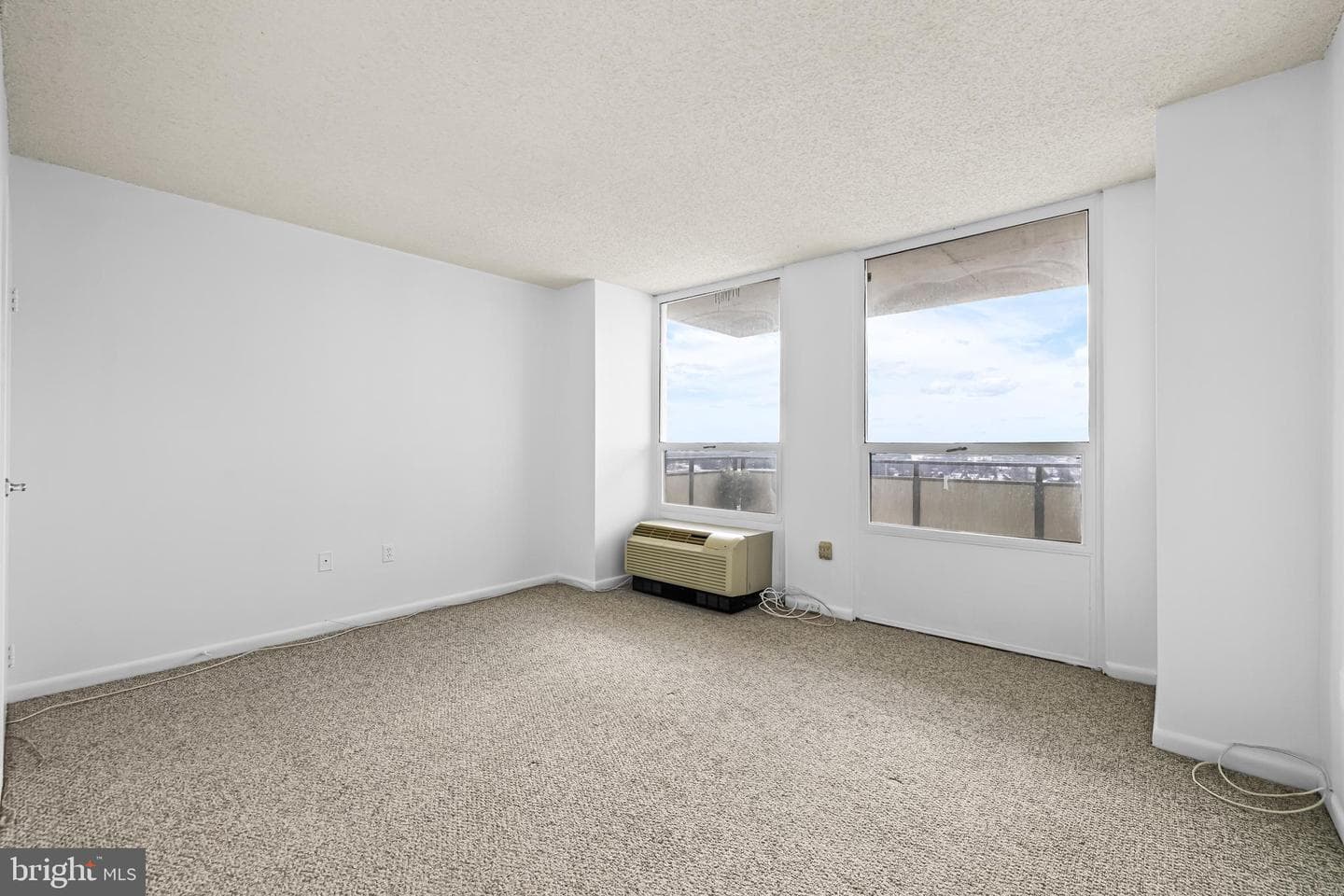 205 E Joppa Road #1103 photo 28