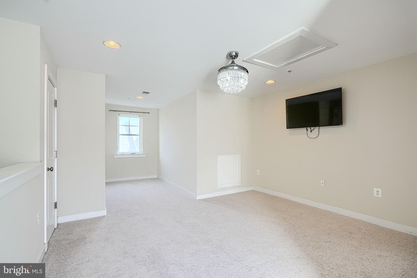 305 Davage Lane photo 36