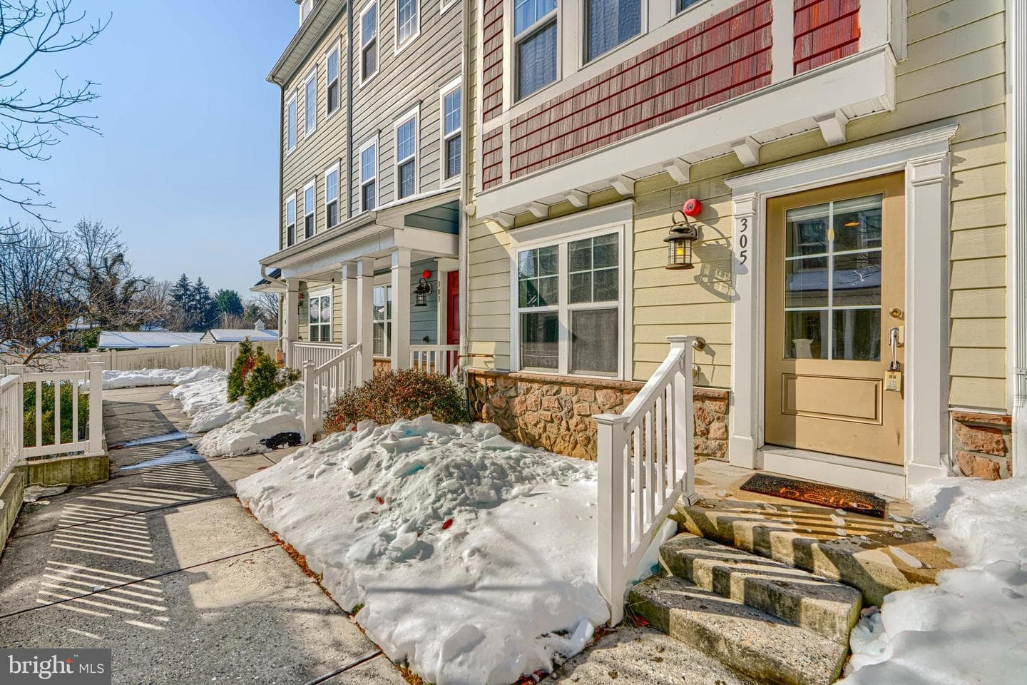 305 Davage Lane photo 4