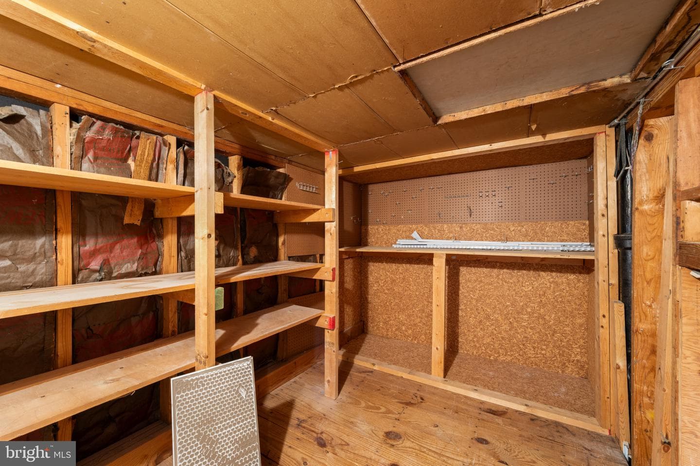 1005 Jamieson Road photo 37