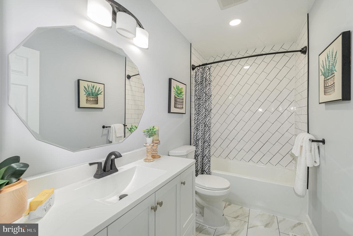 1205 N Point Road photo 18