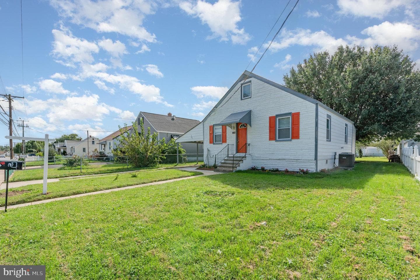 1205 N Point Road photo 2