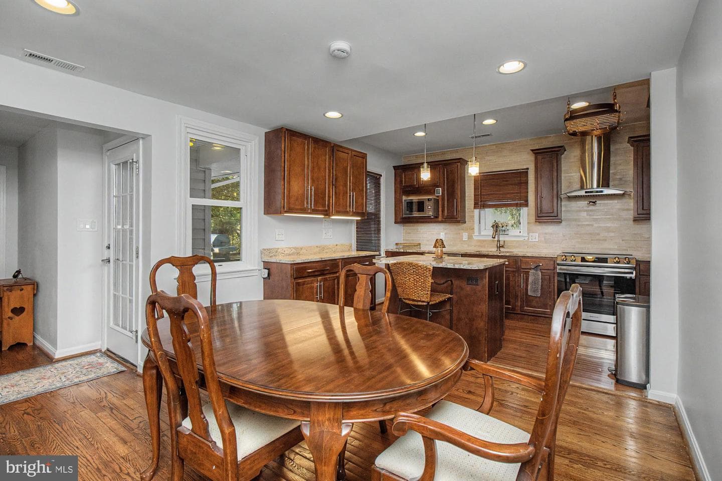 9951 Hilltop Drive photo 19