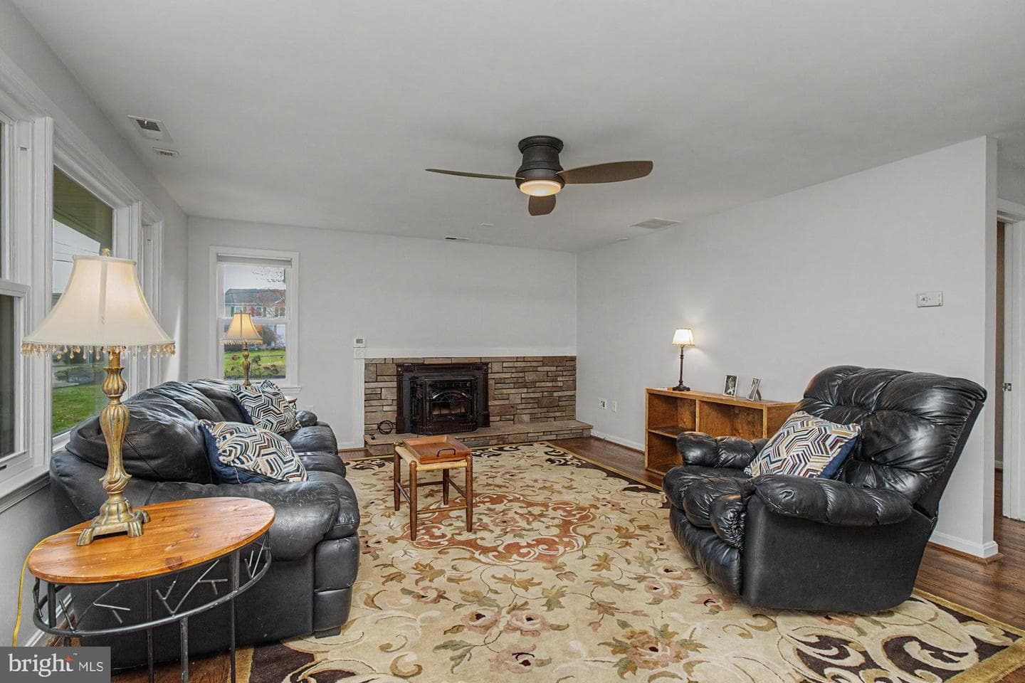 9951 Hilltop Drive photo 7