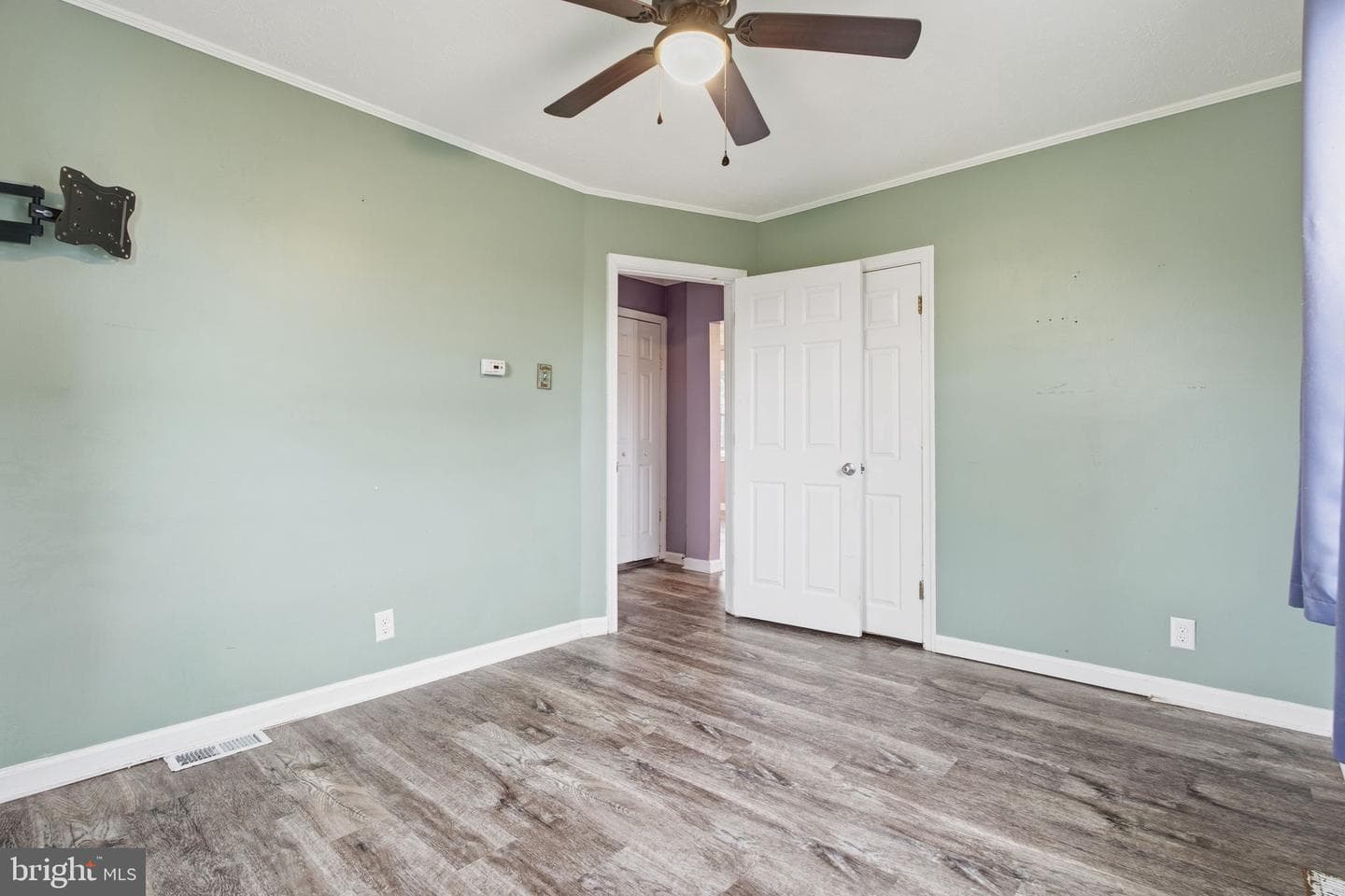 202 S Woodwell Road photo 17