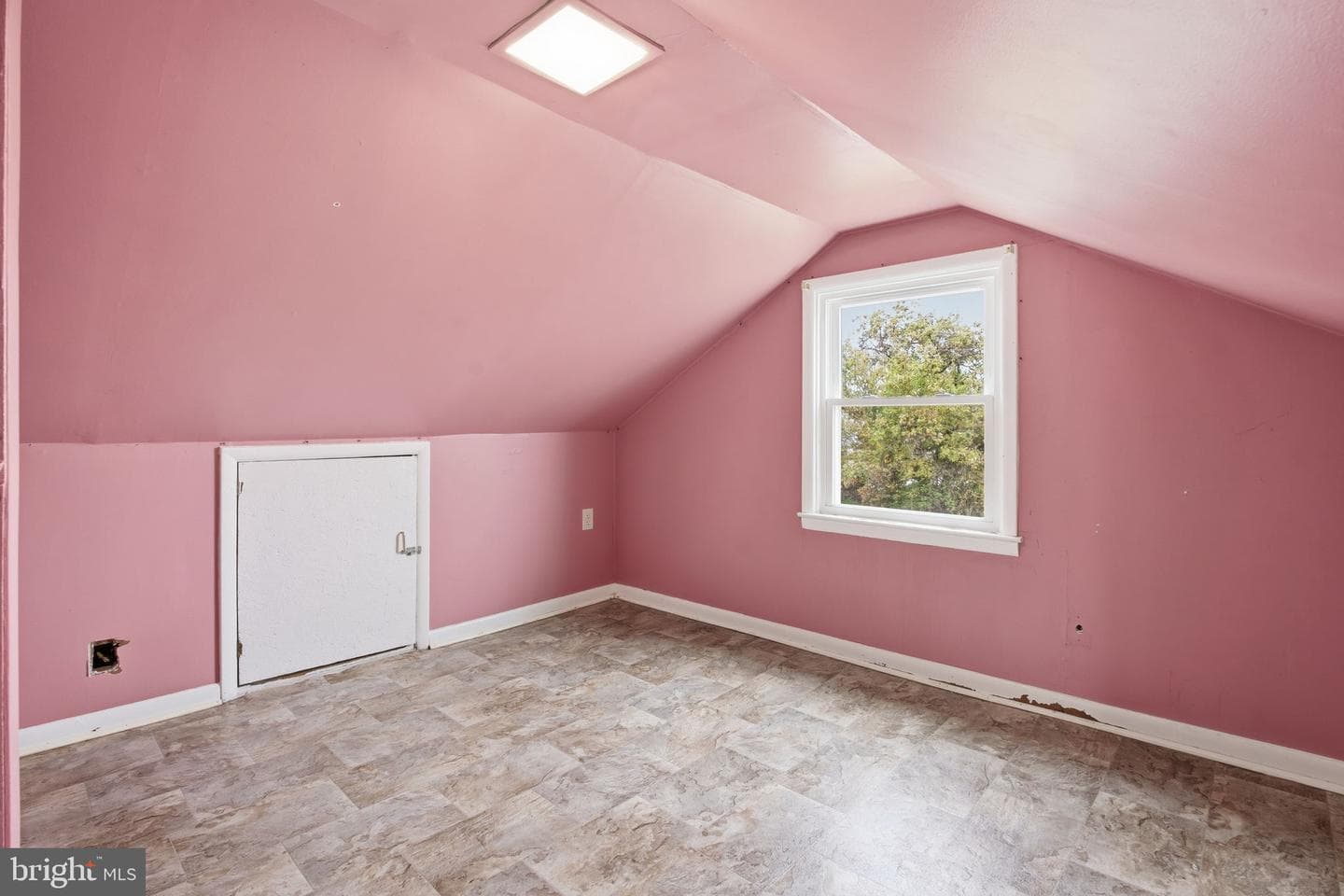 202 S Woodwell Road photo 18