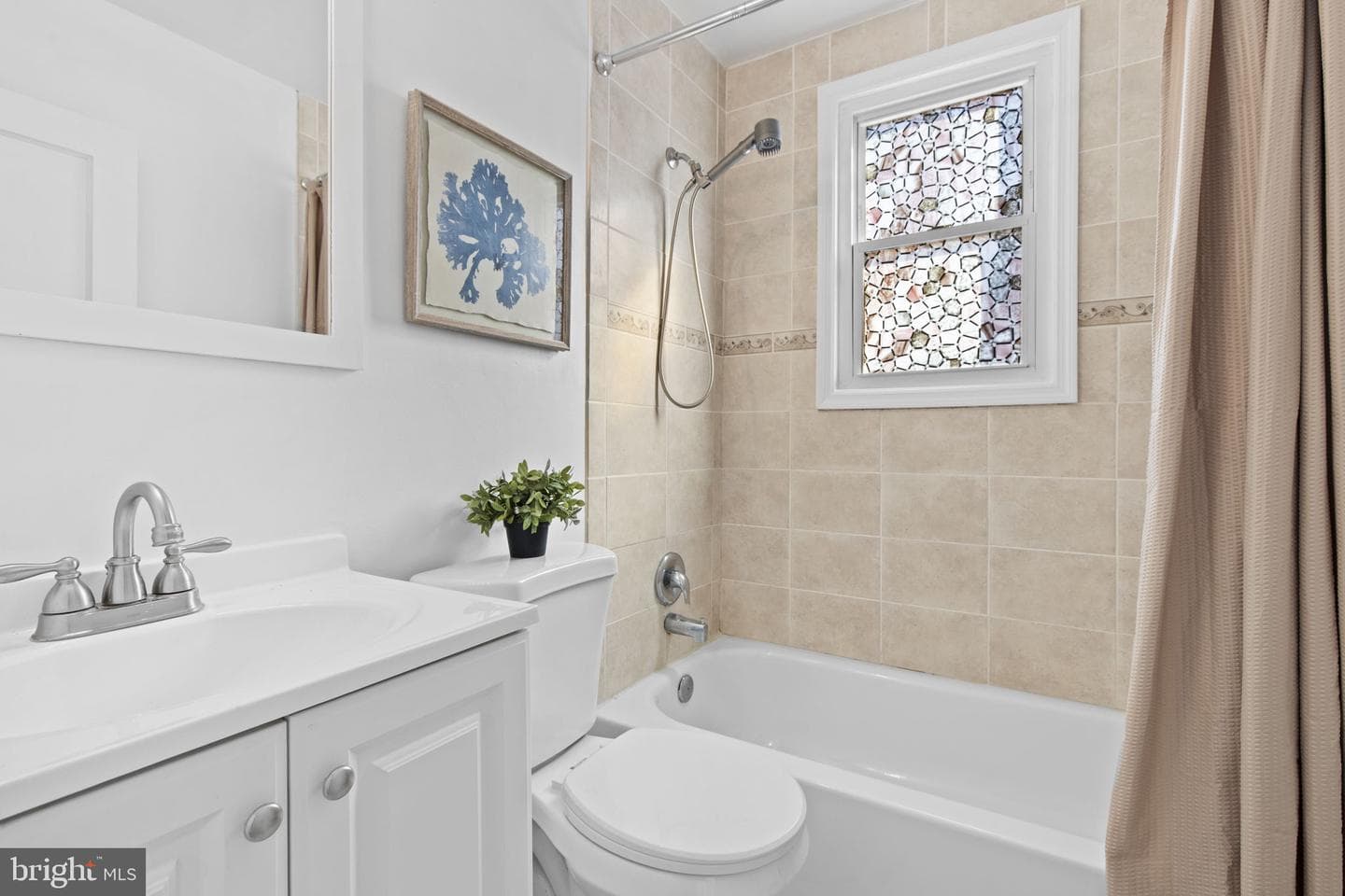 8105 Hillendale photo 18