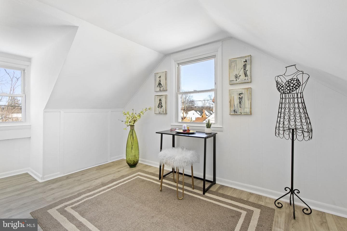 8105 Hillendale photo 20
