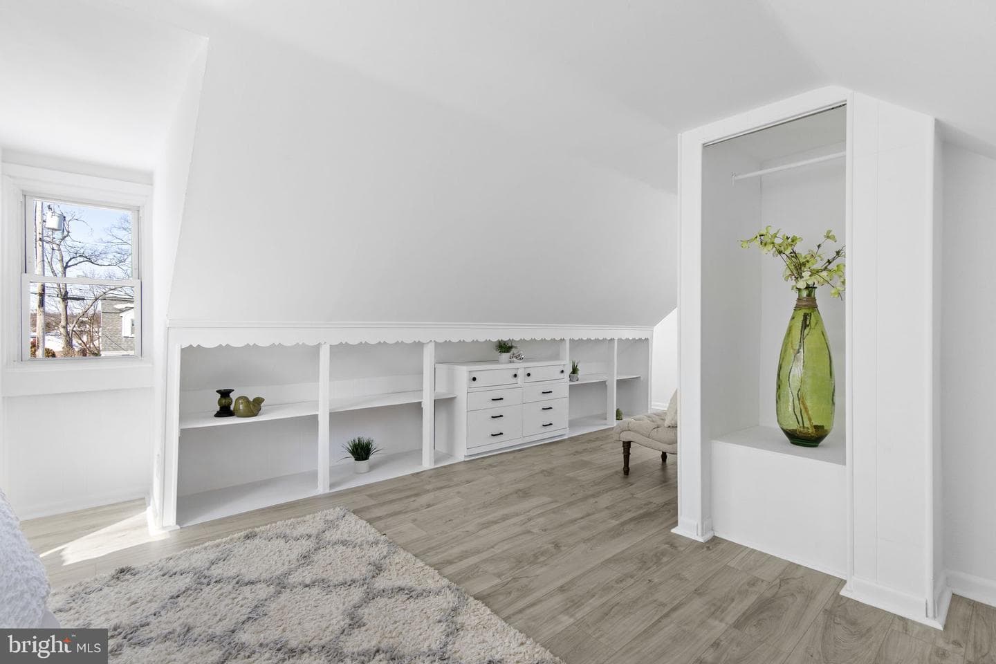 8105 Hillendale photo 23