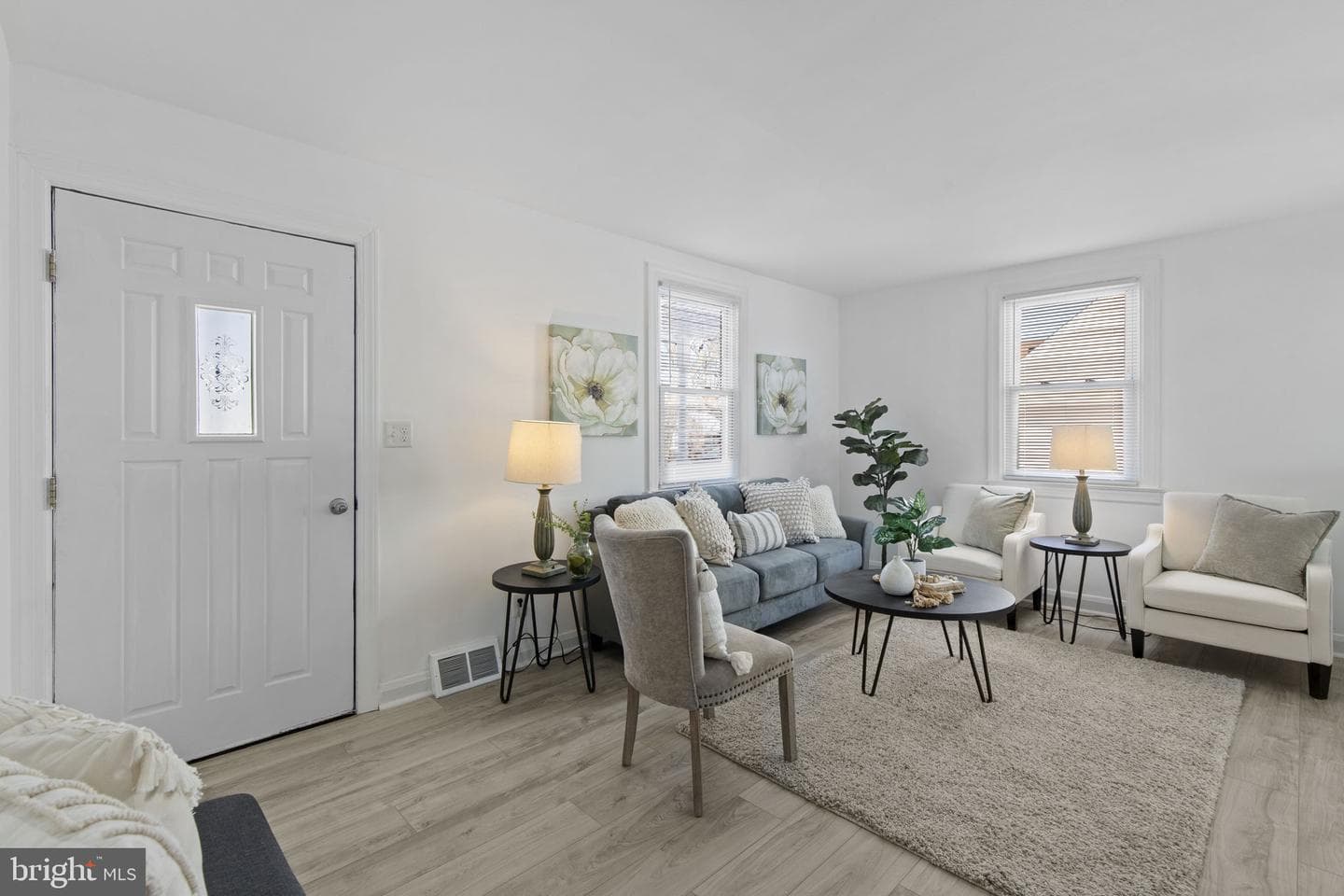8105 Hillendale photo 3