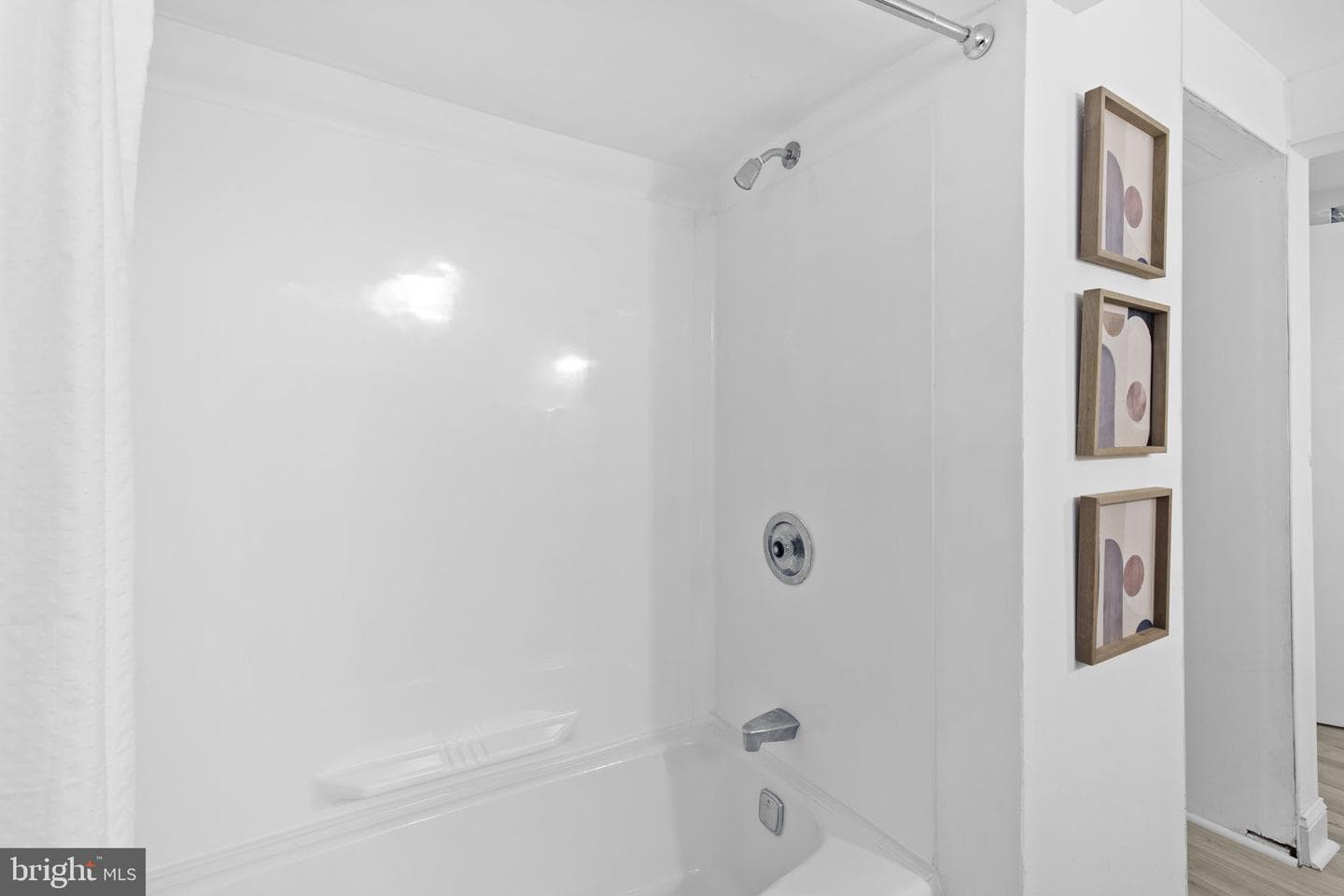 8105 Hillendale photo 30