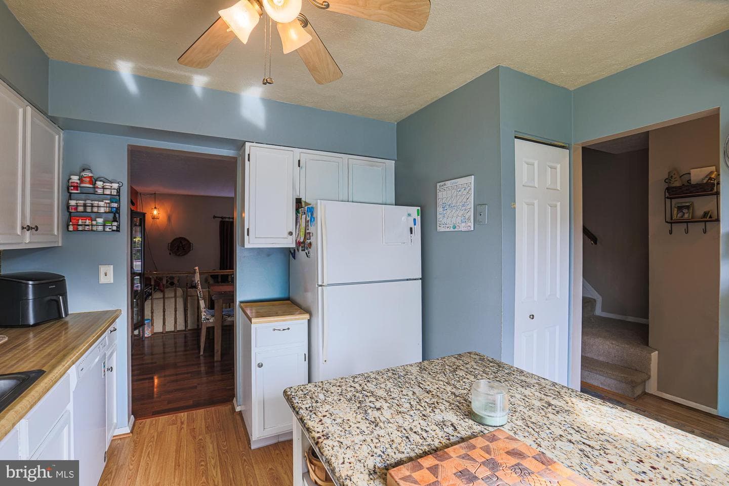 48 Stoneway Place photo 7